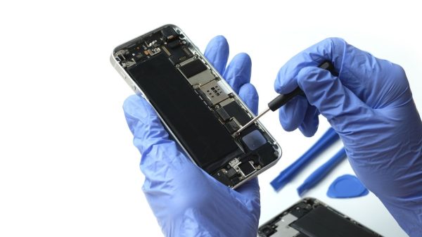 Reparación y Mantenimiento de Celulares